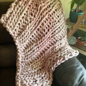 Chunky Knit Baby Blanket
